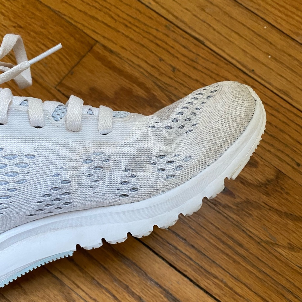 Women’s Reebok Sneakers - Picture 6 of 6